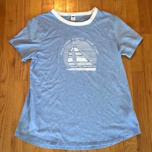 Women’s Old Navy t-shirt